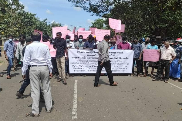 சற்று முன்னர் ஆரம்பமானது முள்ளியவளையில் மாபெரும் போராட்டம்! - ஐபிசி தமிழ்