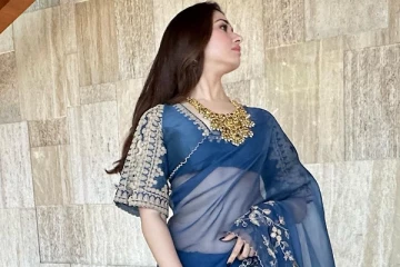 தமன்னா ட்ரான்ஸ்பரென்ட் சேலையில்.. நகை கடை திறப்பு விழா புகைப்படங்கள்