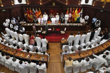 கோட்டாபய தலைமையில் தீர்க்கமான கூட்டம் - நாளை நடக்கப்போவது என்ன?