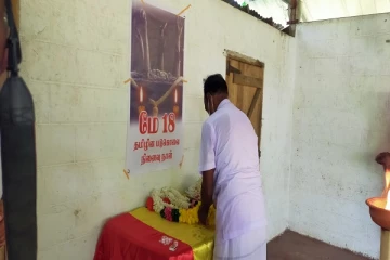 நாடாளுமன்ற உறுப்பினர் சிறீதரனின் காரியாலயத்தில் நினைவுச்சுடர் ஏற்றி அஞ்சலி