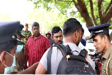 முல்லைத்தீவு பொலிஸாரால் அச்சுறுத்தப்பட்ட ஊடகவியலாளர்