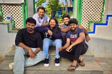 விடுமுறையை சீரியல் மகன்களுடன் கழிக்கும் நிரோஷா- படங்களை பார்த்து ஷாக்கான ரசிகர்கள்