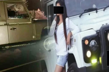 கொழும்பில் பரபரப்பை ஏற்படுத்திய யுவதிகள்