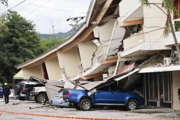 පැනමාවේ භූමිකම්පාවෙන් ගොඩනැගිලි කඩා වැටෙයි - ප්‍රධාන ආර්ථික මර්මස්ථාන සාමාන්‍ය පරිදි ක්‍රියාත්මකයි