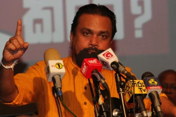 கோட்டாபயவை ஆட்டிப்படைக்கும் பசில்! சூடு பிடிக்கும் கொழும்பு அரசியல் - விமல் சீற்றம்