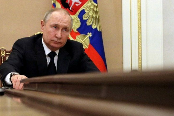 முழு உலகையும் அழிக்கத் துடிக்கும் புடின்; பகீர் காரணத்தை வெளியிட்ட நிபுணர்! | Putin Wants To Destroy The Whole World முழு உலகையும் அழிக்கத் துடிக்கும் புடின்; பகீர் காரணத்தை வெளியிட்ட நிபுணர்! | Putin Wants To Destroy The Whole World