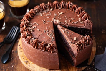 தித்திப்பான சொக்லேட் கேக் செய்யலாம் வாங்க!