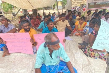 மேய்ச்சல் தரைகளை மீட்டுத்தர கோரி தொடரும் கவனயீர்ப்பு போராட்டம்(Video)