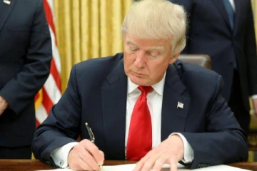 பதவியேற்றவுடன் அதிரடி மாற்றங்கள் ; உத்தரவுகளில் கையெழுத்திடவிருக்கும் டிரம்ப்!