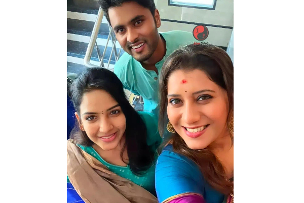 மாமா வேலை பார்க்கும் வேலையை பிடித்து செய்யும் விஜே பிரியங்கா.. இந்த ஜோடி கல்யாணத்து காரணமே நீதான்மா!! | Amir Pavni Priyanka Viral Video