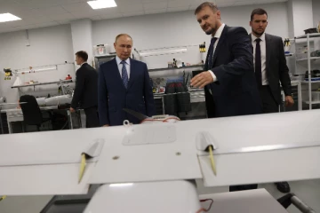 சீனாவில் ரகசியமாக போர் ட்ரோன்களை உருவாக்கிவரும் ரஷ்யா