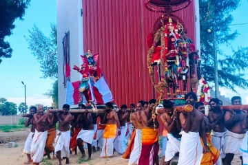 ஈழத்து திருச்செந்தூர் ஆலயத்தின் சூரன் போர்(Photos)