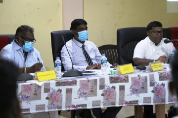 மட்டக்களப்பு மாவட்டத்தில் அறுவடை செய்யப்படும் நெல்லுக்கு தளம்பல் இல்லாத விலை! - சிவநேசதுரை சந்திரகாந்தன் (Photos)