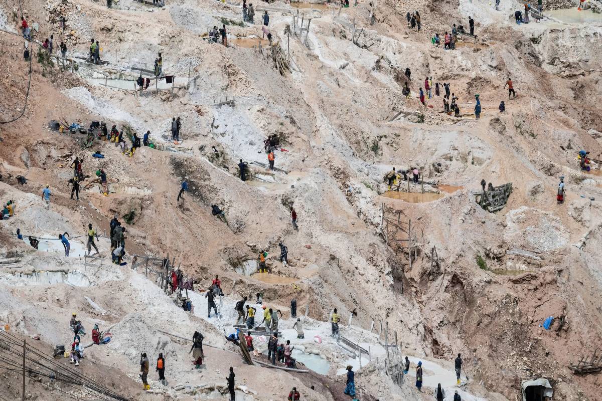 காங்கோ சுரங்கத்தில் மீண்டும் விபத்து ; 200 பேர் பலி | Another Accident In Congo Mine 200 Dead