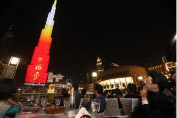 உலகின் மிக உயரமான கட்டிடத்தில் மிளிர்ந்த ”தமிழ்” பெருமைமிக்க தருணம்