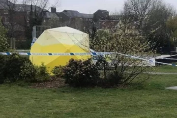 லண்டனில் நள்ளிரவு நேரத்தில் பூங்காவில் பாலியல் துஷ்பிரயோகத்துக்கு ஆளான இளம்பெண்! சம்பவ இடத்தின் புகைப்படங்கள்