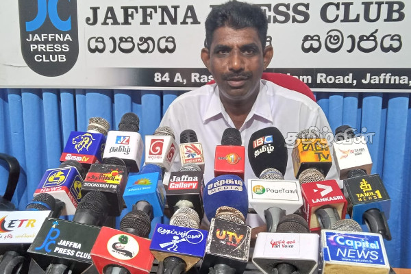 சமஷ்டிக்கு புதிய வரைவிலக்கணம் கூறும் கஜேந்திரன் குழு: ஈழ மக்கள் ஜனநாய கட்சியின் ஊடகப் பேச்சாளர் குற்றச்சாட்டு(Video) | Epdp Media Spokesmen About 13Th Amennment