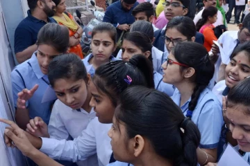 10ம் வகுப்பு பொதுத்தேர்வு முடிவுகள் - தேர்ச்சி விகித விவரங்கள் இதோ..