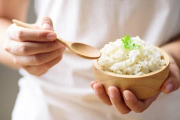 இரவில் சாதம் உட்கொள்ளலாமா?