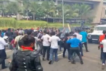 காலி முகத்திடலில் பதற்றம் - ஆபத்தான நிலையில் நால்வர்!