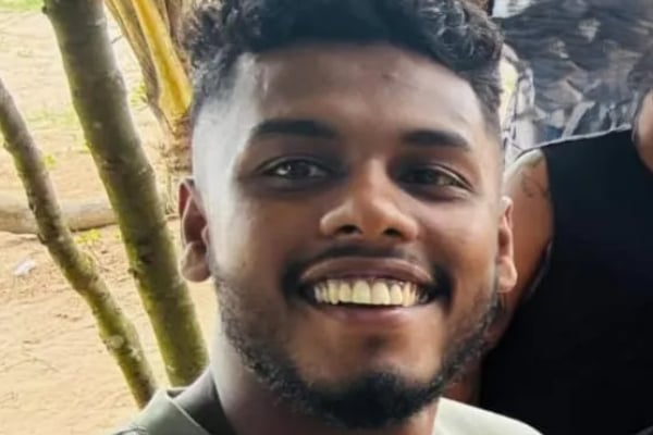 கடத்தலுடன் தொடர்புடைய நபரை தேடும் பொலிஸார் - மக்களிடம் உதவி கோரல் | Police Seek Public Support To Find A Suspect