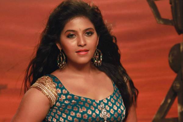 கொஞ்சம் குண்டாக அழகாக இருந்த நடிகை அஞ்சலியா?- ஒல்லியாக என்ன இப்படி ஆகிவிட்டார்?