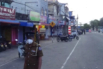 ஒரு புறம் ஊரடங்கு! மறுபுறம் இன்று முதல் பணிப்புறக்கணிப்பில் இறங்கிய 1000 தொழிற்சங்கங்கள்