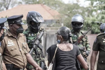 කිලිනොච්චියේ උණුසුම් තත්ත්වයක් - වැටලීමකට ගිය STF නිලධාරීන්ට ප්‍රහාර තත්ත්වය පාලනයට වෙඩි