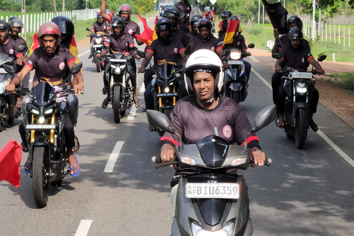 யாழ்ப்பாண பல்கலைக்கழகத்தில் முள்ளிவாய்க்கால் நினைவேந்தல் அஞ்சலி | Jaffna University Marks Mullivaikkal Memorial
