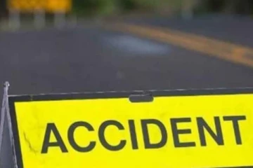 රිය අනතුරකින් කාන්තාවක් ජිවිතක්ෂයට -6කට තුවාල..