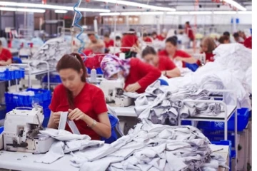 මෙරටේ ඇඟලුම් කර්මාන්තශාලා වලට ලඟදීම වෙන්න යන දේ මෙන්න..