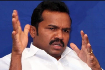 எமது கட்சியை பாரிய சக்தியாக வளர்த்தெடுக்க வேண்டும்- கருணா சூளுரை!