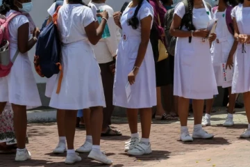 O/L பரீட்சையில் பெயில் ; உயிரை மாய்க்க முயன்ற மாணவி