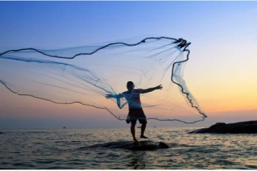 குளத்தில் மீன்பிடித்த இளைஞன் மாயம்