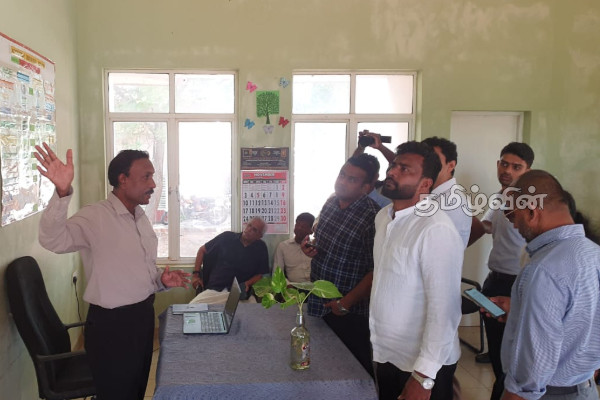 தென்னிலங்கையைச் சேர்ந்த அரசியல் கட்சிகளின் இளம் தலைவர்கள் யாழ். விஜயம் | Young South Politician Visits Jaffna