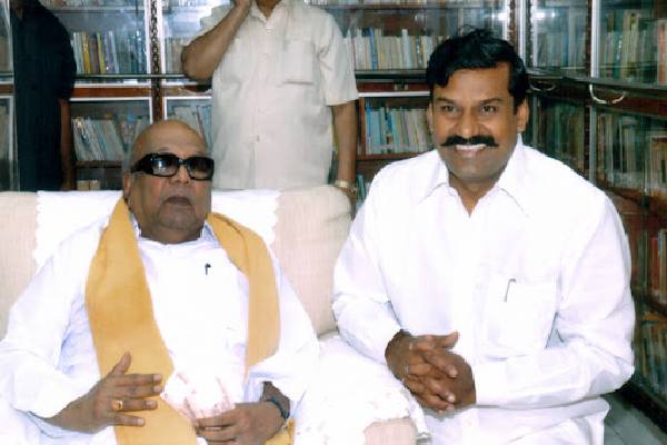 பெற்றோரையே வீட்டில் சேர்க்காத விஜய்; அவரது சுபாவமே அதுதான் - நெப்போலியன் கடும் விமர்சனம் | Actor Napoleon Slams Tvk Vijay For His Behaviour
