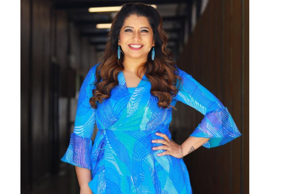 பிக்பாஸ் வீட்டில் ஒல்லியான பிரியங்கா..... இப்போ எப்படி இருக்கின்றார் தெரியுமா? தீயாய் பரவும் புகைப்படம் | Anchor Priyanka Deshpandey Bigg Boss Hose