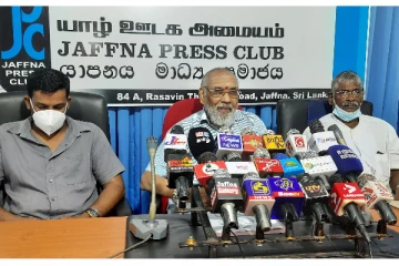 இளைஞர்களிடம் கொடுப்பதற்காகவே நான் அயராது பாடுபட்டுக் கொண்டிருக்கிறேன்!