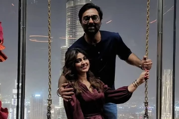 நடிகை சினேகா வீ்ட்டில் நடந்த கொண்டாட்டம்.... கணவருடன்  உச்சக்கட்ட மகிழ்ச்சியில் குடும்பம்!