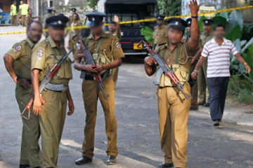காத்தான்குடியில் இரு வெவ்வேறு பகுதிகளில் பெண்ணொருவர் உட்பட மூவர் கைது