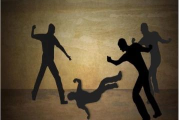 ஏன் சார் நாங்கல்லாம் கார் வெச்சுக்கக் கூடாதா?- பட்டியலினத்தை சேர்ந்த இளைஞருக்கு நேர்ந்த கொடுமை