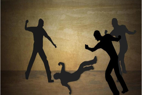 ஏன் சார் நாங்கல்லாம் கார் வெச்சுக்கக் கூடாதா?- பட்டியலினத்தை சேர்ந்த இளைஞருக்கு நேர்ந்த கொடுமை - தமிழ்நாடு