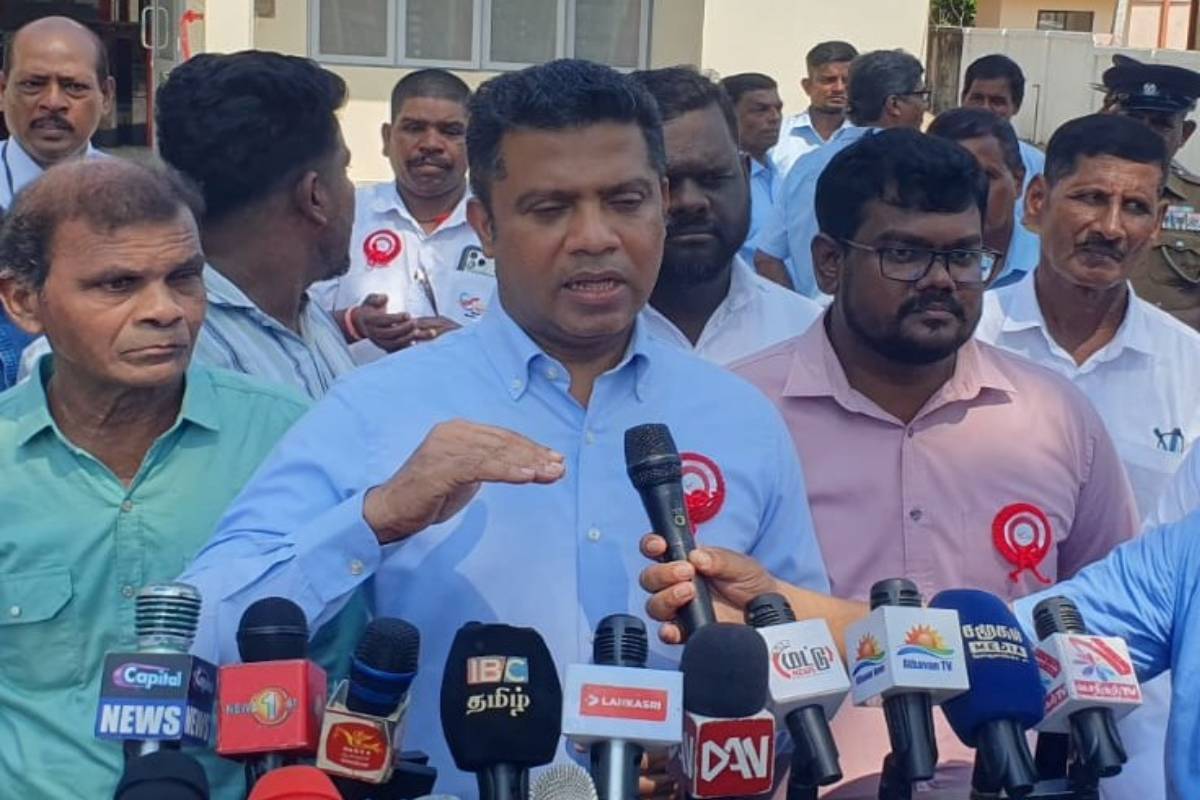 குற்றங்களிலிருந்து தப்பவே ரணில் - சஜித் கூட்டிணைவு! அரசுக்குச் சவாலாகாது.. | Ranil Sajith Alliance To Escape Crimes
