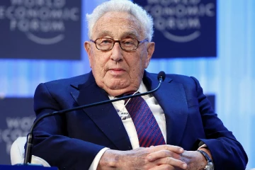 100 வயதில் உயிரிழந்த அமெரிக்க அரசியல் முக்கியஸ்தர்