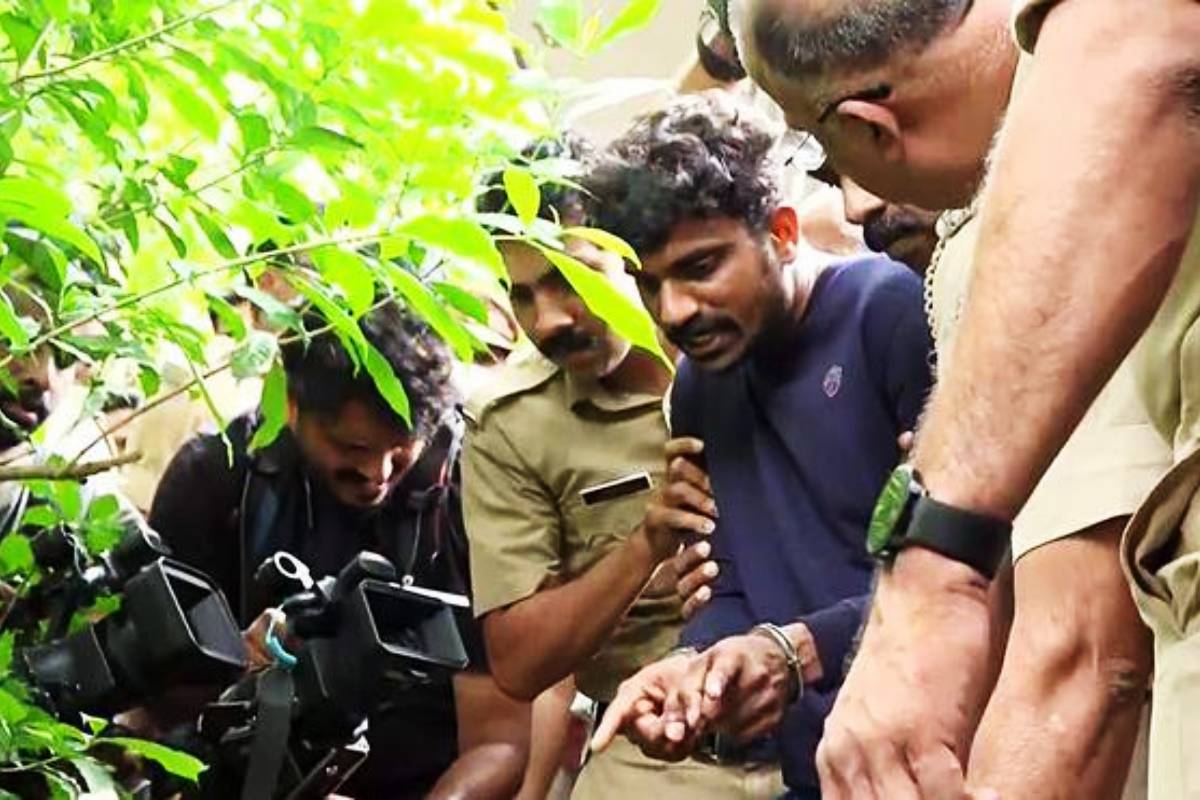 கேரளாவை உலுக்கிய கொடூரம்: ஒன்றரை வயதுக் குழந்தை அடித்துக் கொலை - தாய் உட்பட இருவர் கைது! | Kerala Toddler Murdered By Mother And Lover