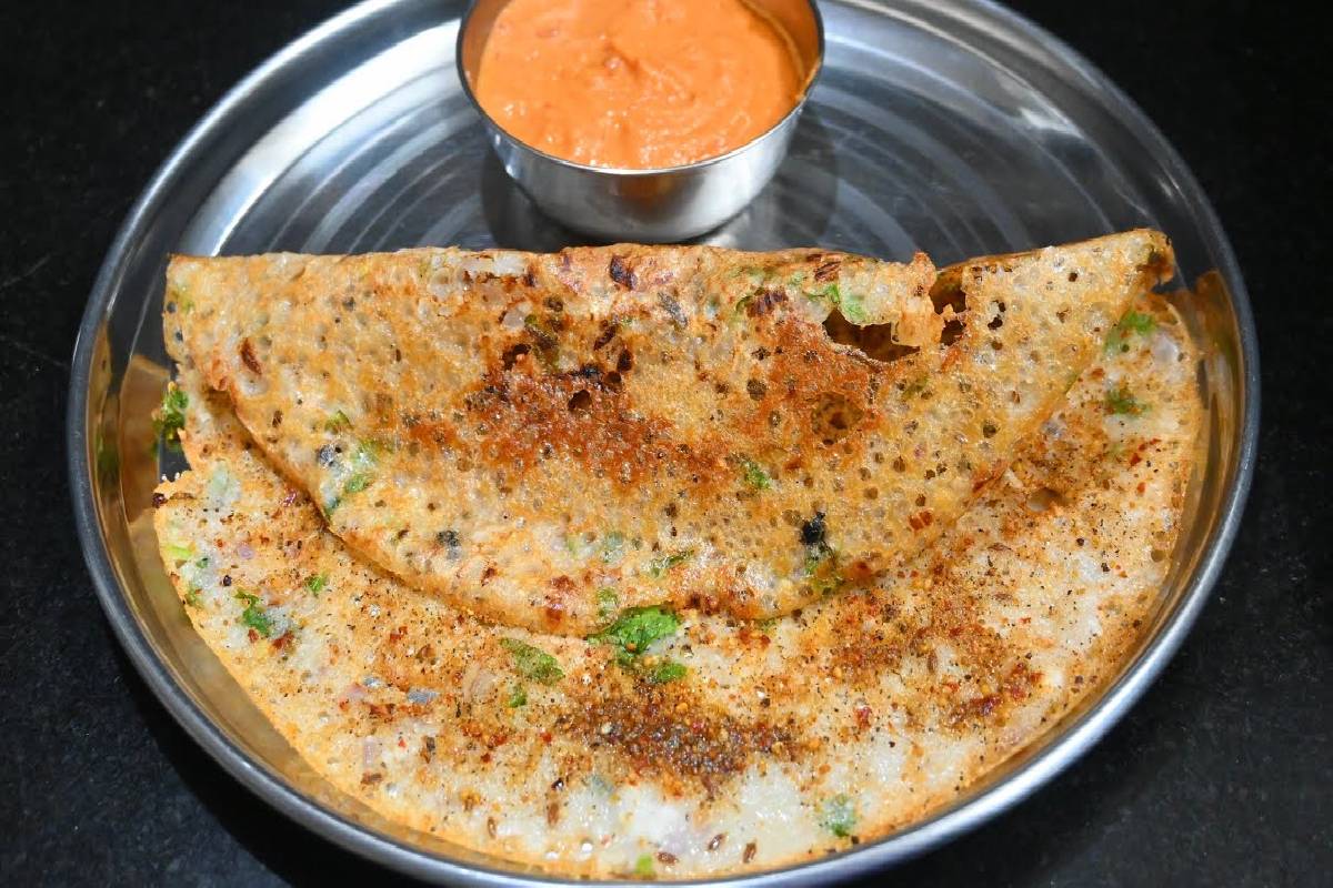 குழந்தைகளும் விரும்பி உண்ணும் ரவா தோசை... வெறும் 10 நிமிடம் போதும் | Rava Dosa Recipe In Tamil