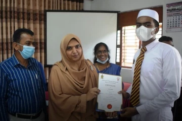 இளைஞர் விவகார விளையாட்டு அமைச்சின் தலைமையில் சான்றிதழ்கள் வழங்கும் நிகழ்வு! (Photos)