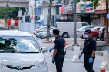 வெளிநாடொன்றில் இலங்கையர்கள் உட்பட 158 பேர் கைது