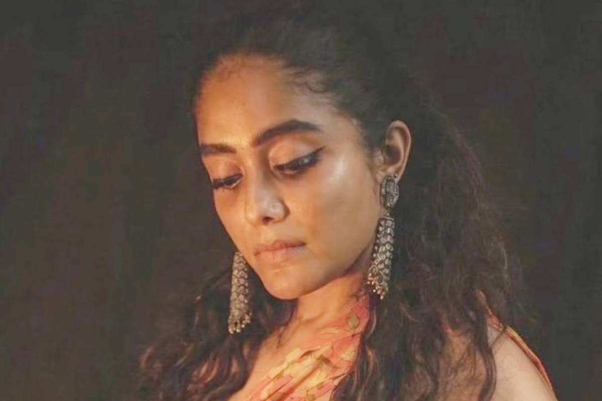 சப்ஸ்கிரிப்ஷனில் எல்லைமீறுகிறாரா அபிராமி!! அன்சீன் கிளாமர் போட்டோஸ் லீக்.. | Abhirami Venkatachalam Subscriber Photos Trending