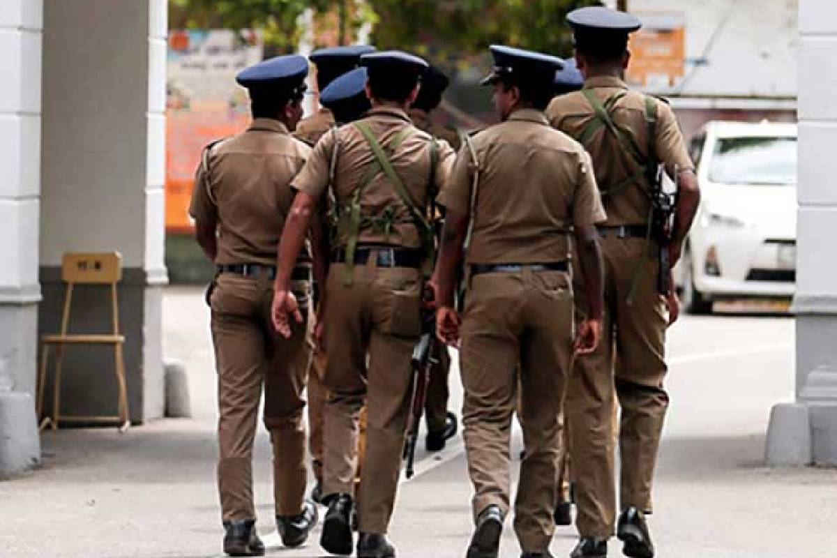 கிளிநொச்சியில் 13 வர்த்தக நிலையங்களுக்கு எதிராக அதிரடி சட்ட நடவடிக்கை | Legal Action 13 Shops Selling Tobacco To Children